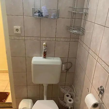 Santa Roka Apartman Sarmellek
